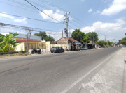 2-Story Shophouse Suitable for Business, Strategic Location on Jl. Parangtritis Sewon Bantul 2