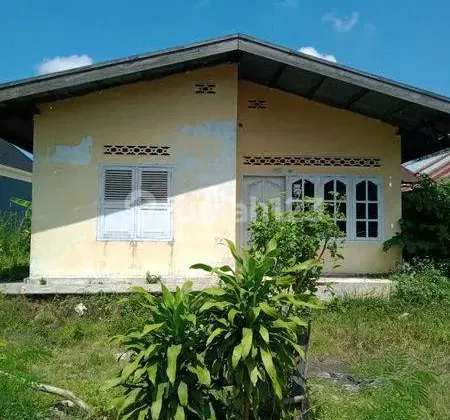 Rumah Murah LT 496 M² di Jambi Selatan - Type 129, Area Pasir Putih 2