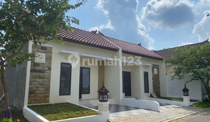 Rumah 2 Kamar Mulai 300Jt An KPR DP 5Jt All In di Perumahan Taman Kayangan 2