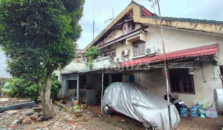 Old House 2 Floors Facing East in Kelapa Gading