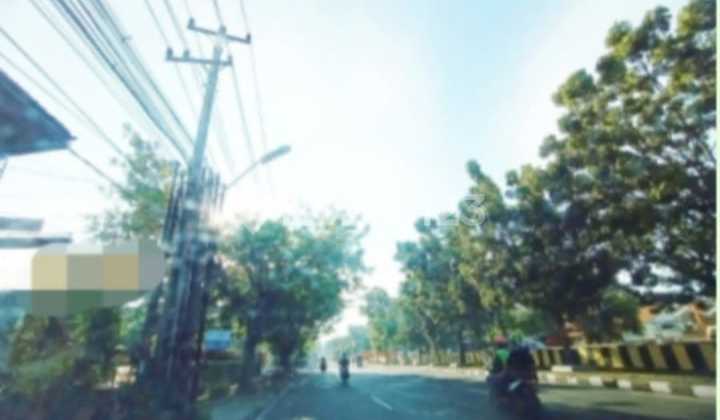 Tempat Usaha dan Rumah Tinggal di Tengah Kota Jalan Kampung Kali 2