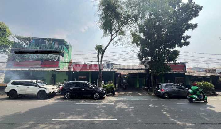 Tanah Luas Bebas Banjir di Pinggir Jalan Utama Area Permata Hijau