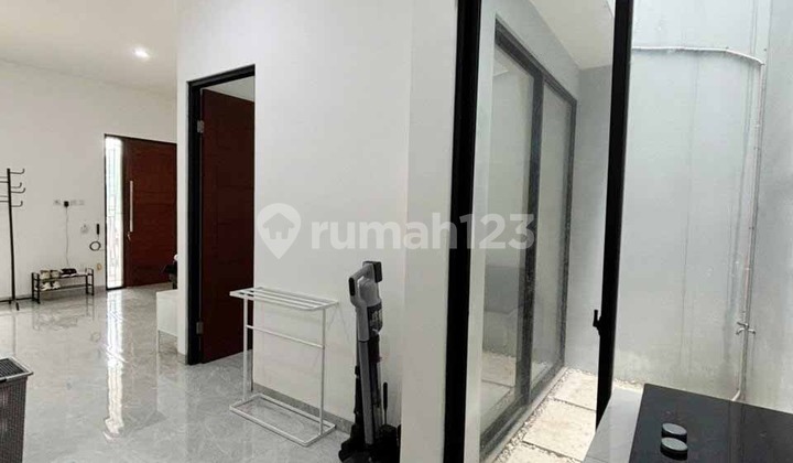 Jual Rumah Eternal Residence Puri, Jakarta Barat, 5×13 M², 2 LT, SHM