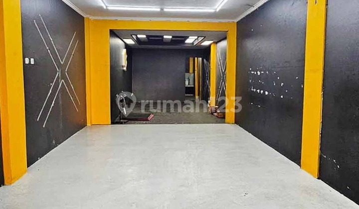For Rent: Tanjung Duren Raya Shop House, West Jakarta, 4×17 m², 3 Floors, Freehold Title For Rent: Tanjung Duren Raya Shop House, West Jakarta, 4×17 m², 3 Floors, Freehold Title
