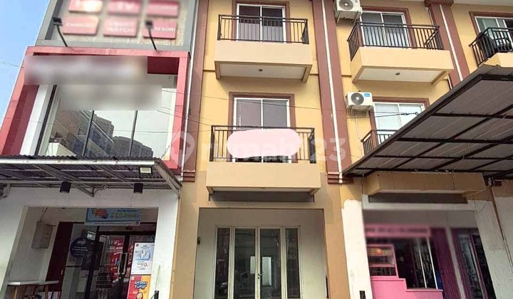 For Rent: Shophouse in Kembangan Utara, West Jakarta, 4×16 M², 3 Floors 1