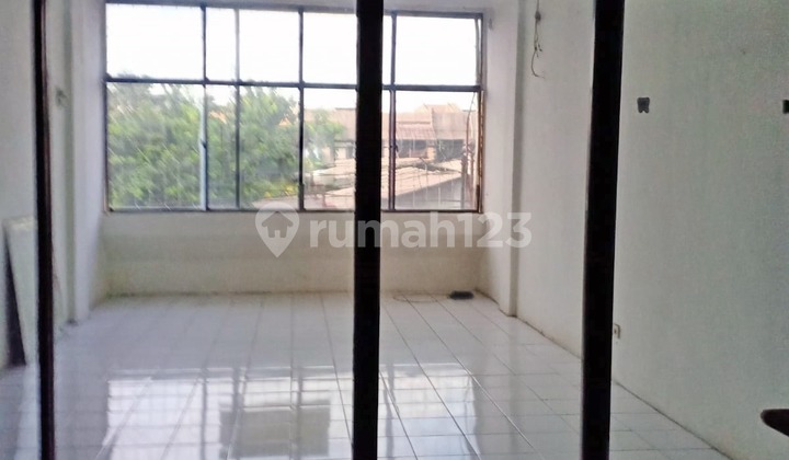 For Rent: 4-Storey Shop House in Greenville / Tanjung Duren, West Jakarta For Rent: 4-Storey Shop House in Greenville / Tanjung Duren, West Jakarta
