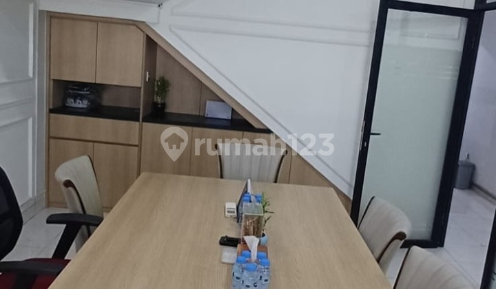 Luxury Furnished Ruko Ready for Use at Singgasana Pradana, Bandung 2