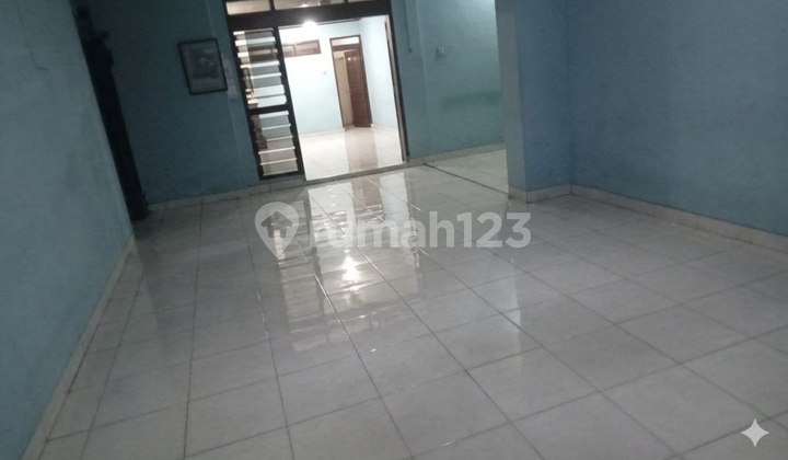{For Sale} Strategic House on Jl. Percetakan Negara, Kec. Johar Baru, Central Jakarta
