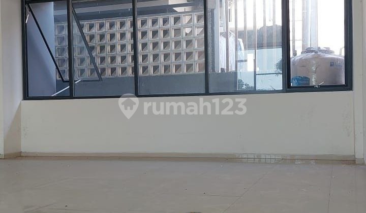 For Rent Commercial Shop Building on Jl. Nusantara Raya 2