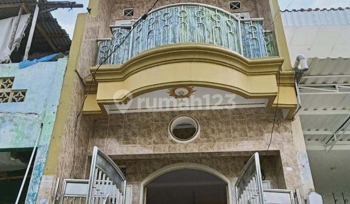 Nice House in Johar Baru Area, Central Jakarta