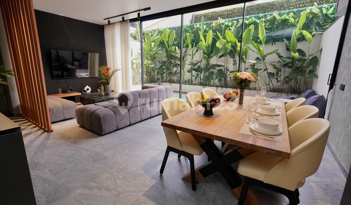 Ready-to-Occupy Villa in the Heart of the Area with Commercial Status and High Rental Potential