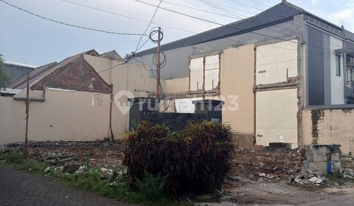 Exclusive Boarding House for Sale, Strategic Hook Location 50 Meters from Suhat Main Road, Malang City 2