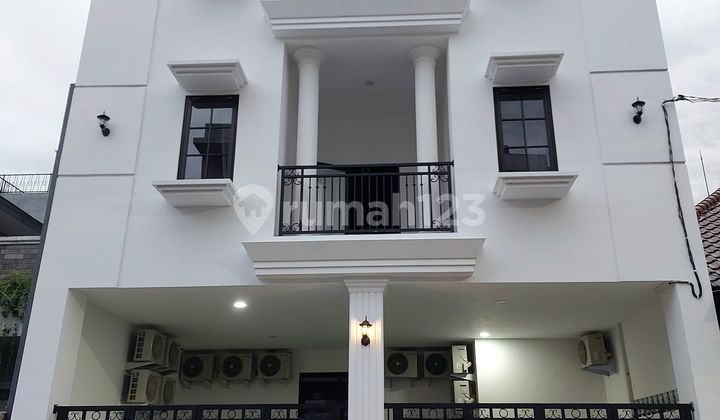 Exclusive 3-Storey Boarding House Location at Candi Mendut, Malang 2