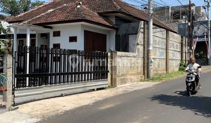 For Sale House + Furnishings, Roadside, Dau Malang