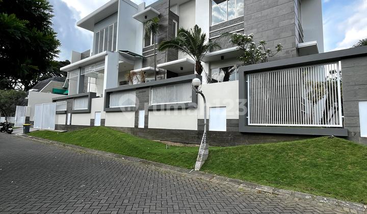 *Luxury House Hook Permata Jingga Suhat* *M.a.l.a.n.g* *Luxury House Hook Permata Jingga Suhat* *M.a.l.a.n.g*