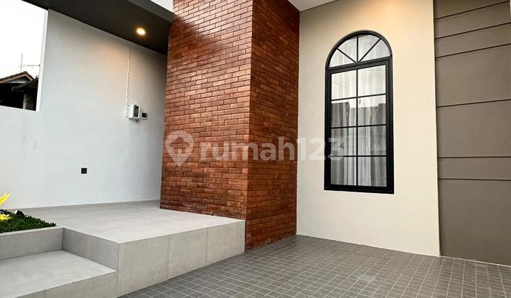 Rumah Baru Tipe Tropisfull Furnish Rp. ~855.000.000~,-*Promo All In Full Furnish Hanya Rp.755.00.000*,-
