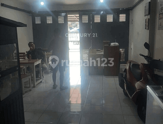 2-Story Shop Suitable for Business Near Cimahi Square 1