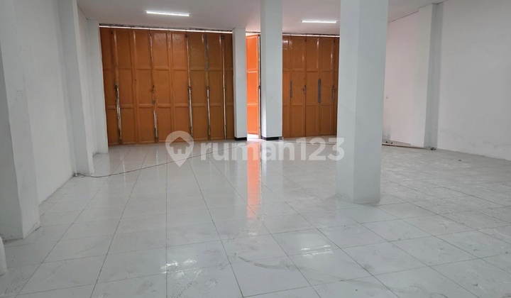 For Sale Cheap 3-Storey Plumpang Shop House with SHM 1