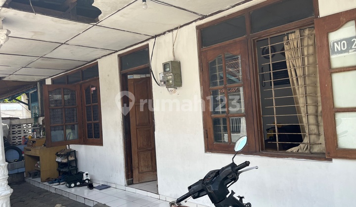 Kost 13 Kamar di Salakan Jalan Parangtritis