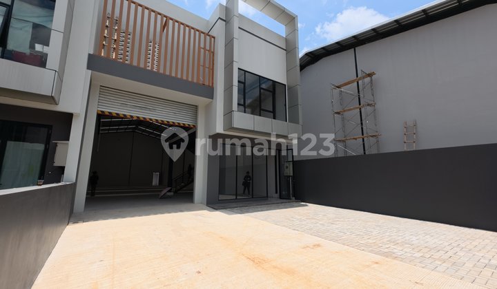 For Sale Blessindo Warehouse, Land Area 430M2, Building Area 330M2, Price 4.7M For Sale Blessindo Warehouse, Land Area 430M2, Building Area 330M2, Price 4.7M