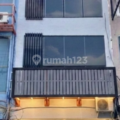 For Quick Sale: Premium 4-Story Shop House in Manyar Kertoarjo - Strategic Location, Next to Starbucks Manyar & HSBC. 1
