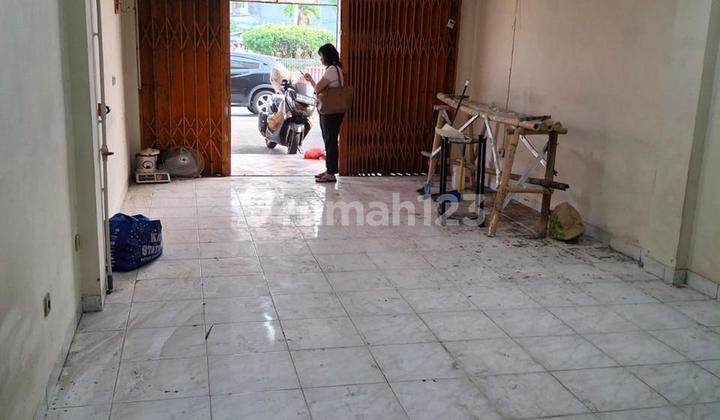 2-Story Shop House Busy Selling