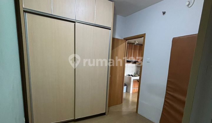 For Sale: Exclusive Apartment at Victoria Square For Sale: Exclusive Apartment at Victoria Square