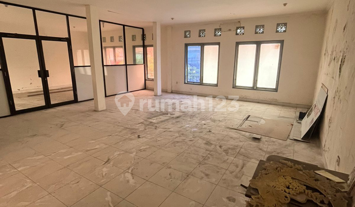 For Rent 2 Shop Houses - Strategic Location Denpasar 2