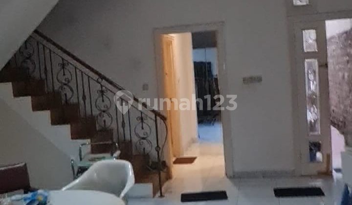 Rumah Mungil Ditengah Menteng. Premium Area And Cozy. Rumah Mungil Ditengah Menteng. Premium Area And Cozy.