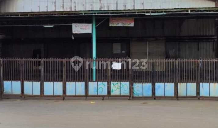 For Rent Large Warehouse in Kebayoran Lama Commercial Area