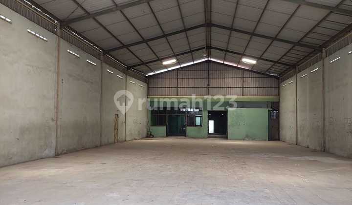 Ready-to-Use Warehouse Equipped with Office 2