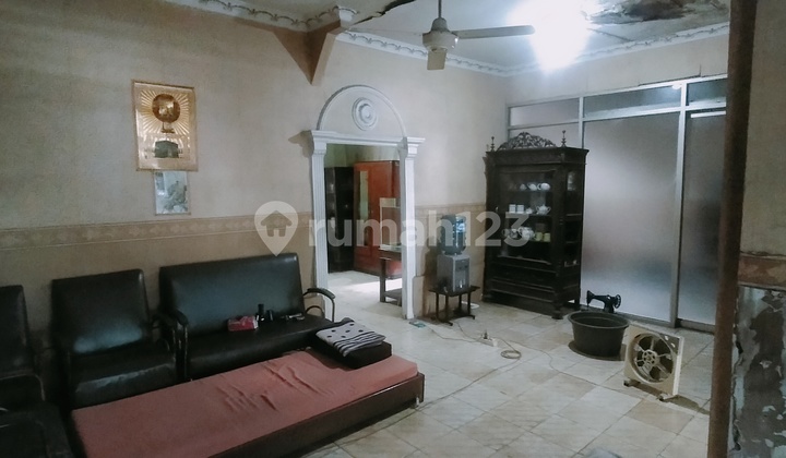 Rumah di Jl Protokol Semarang Tengah 2