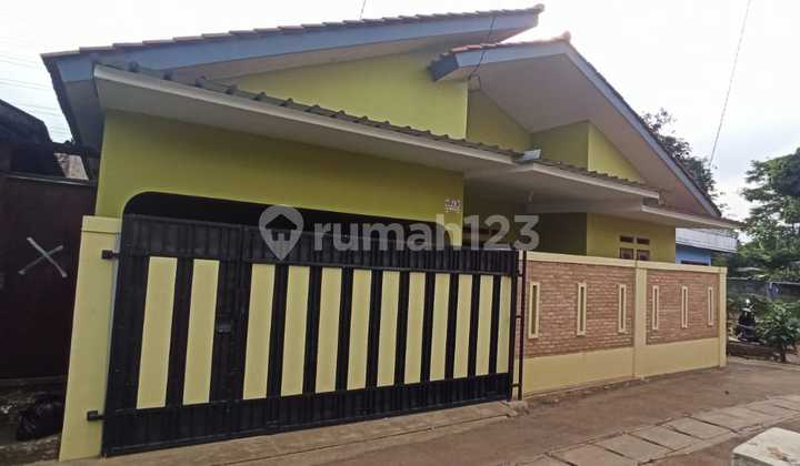 Fast Sale 1-Story House in Jatijajar Area Fast Sale 1-Story House in Jatijajar Area