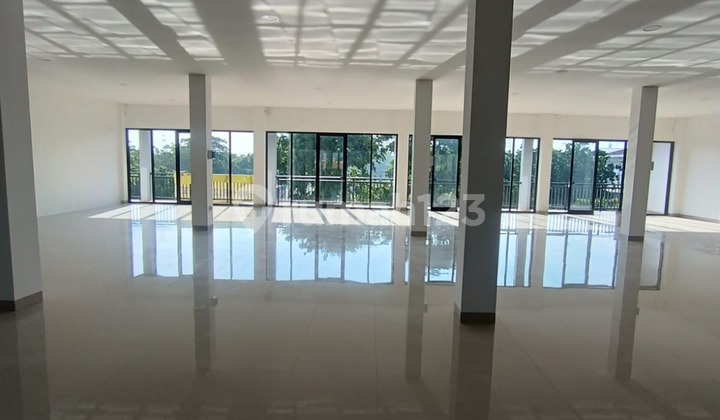 3-Story Shophouse Ready to Use Strategically Located on Kuta Main Road 2