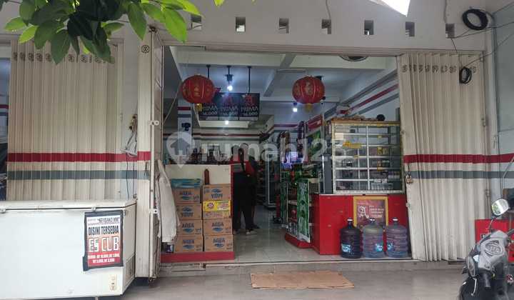 Spacious Shophouse on Jalan Bakung, East Gatot Subroto, Kesiman, Denpasar 2