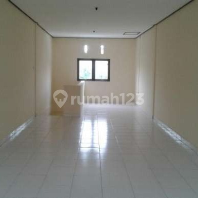 Move-In Ready 2-Storey Shop Unit in Dalung Permai, Near Canggu 2