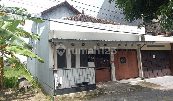 Kost House 21 Rooms Only 300 Meters From UMY Gate, Tamantirto, Kasihan, Bantul Kost House 21 Rooms Only 300 Meters From UMY Gate, Tamantirto, Kasihan, Bantul