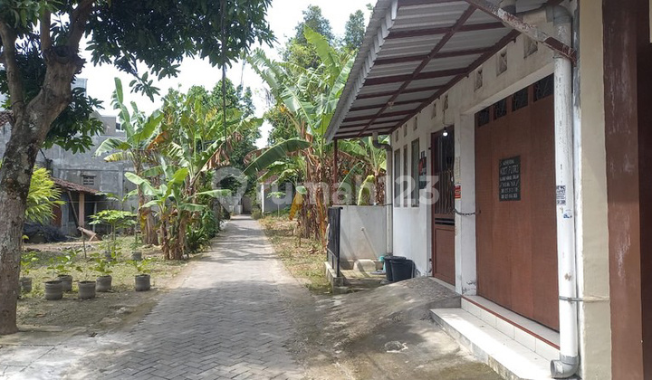 Kost House 21 Rooms Only 300 Meters From UMY Gate, Tamantirto, Kasihan, Bantul 2