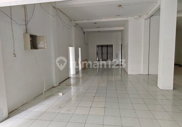 Commercial Space in a Strategic Location on Magelang - Semarang Main Road, Secang - Magelang City 2