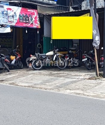 For Rent 2-Story Shop House at Strategic Location on Jalan Raya Kledokan - Depok Sleman 2