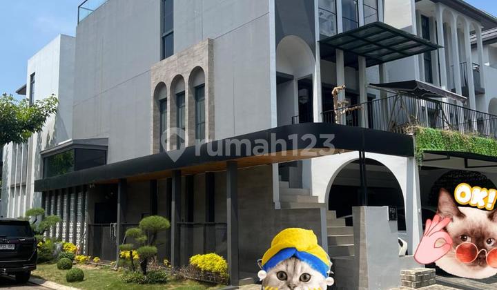 Rumah 3 Lantai Full Furnished Siap Huni di Greenwich BSD City
