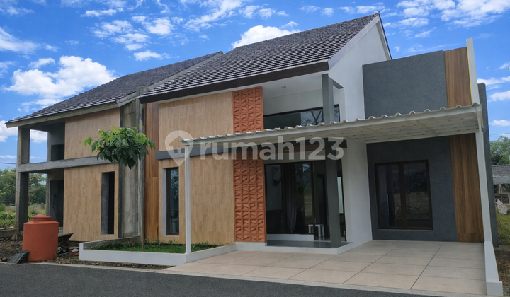 Rumah Dijual di Tengah Kota Majalengka Rumah Dijual di Tengah Kota Majalengka