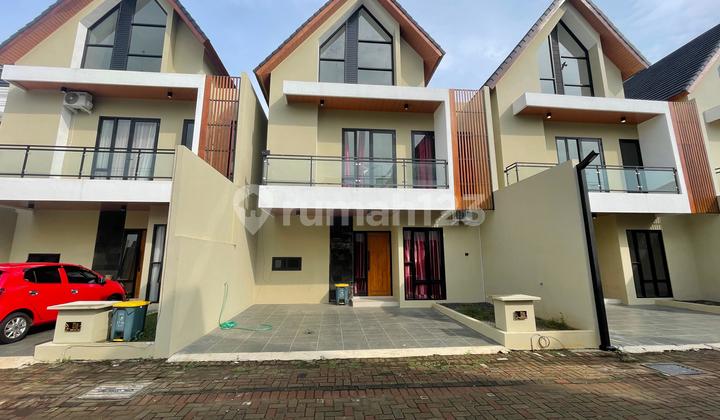 Bonus Furniture, Rumah, 2 Lantai, SHM, Dekat Pusat Perbelanjaan Bonus Furniture, Rumah, 2 Lantai, SHM, Dekat Pusat Perbelanjaan