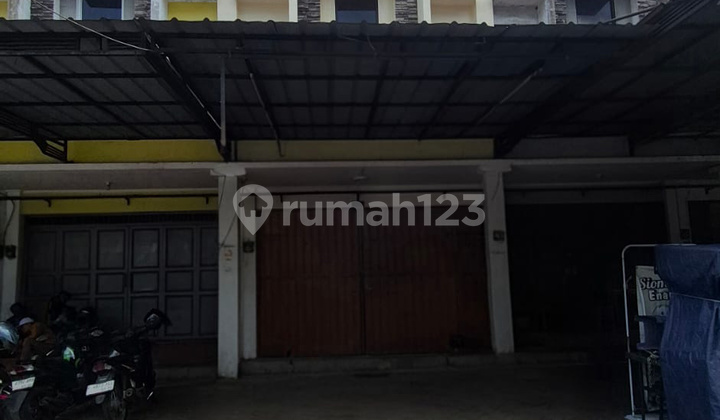 2-Story Shop House in the Strategic Area of Villa Bogor Indah, Close to the Toll Road 1