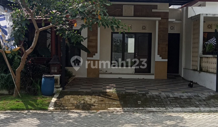 Rumah di Greenwood Semarang 1