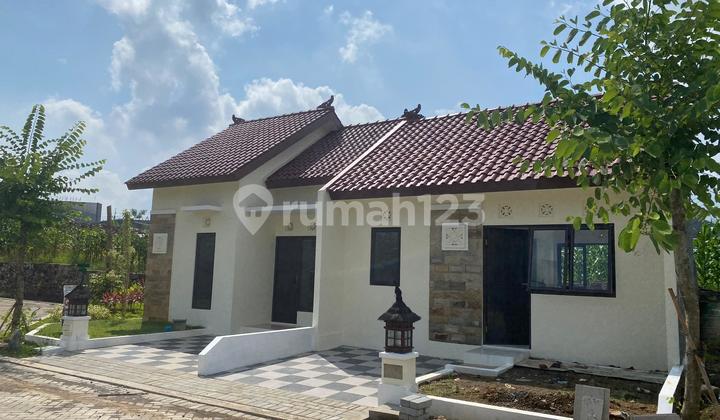 Rumah Bernuansa Bali yang Asri dan Nyaman 2