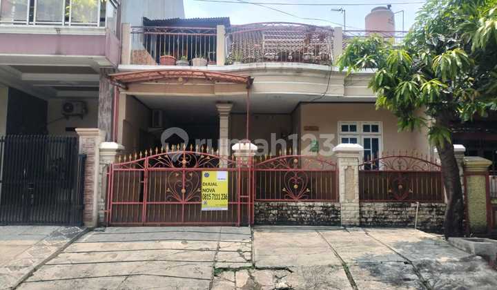 Rumah Mewah 2 Lantai di Villa Indah Permai