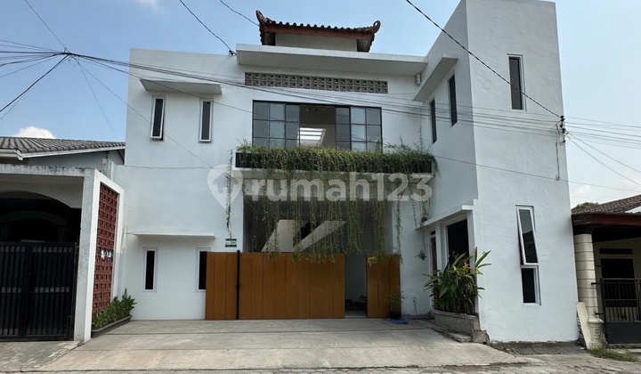Boarding House Near Amplaz Jogja, Banguntapan, Fully Furnished, Owner's Income, Road 2