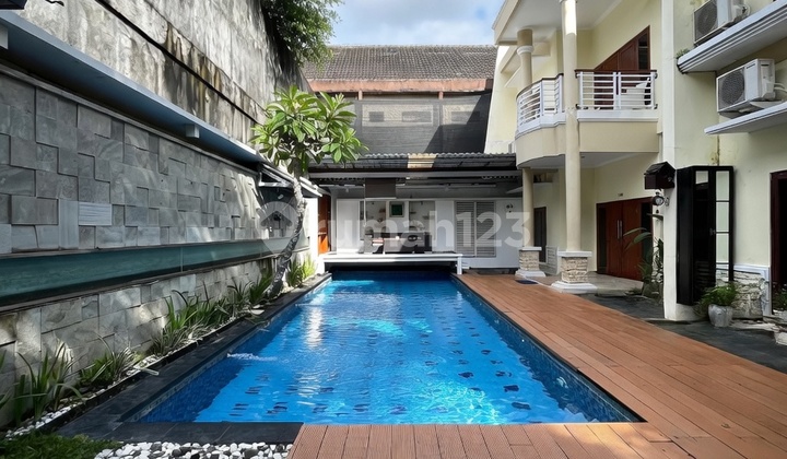 Harga Turun! 2 Villa Private Pool Jadi 2,8 M Harga Turun! 2 Villa Private Pool Jadi 2,8 M