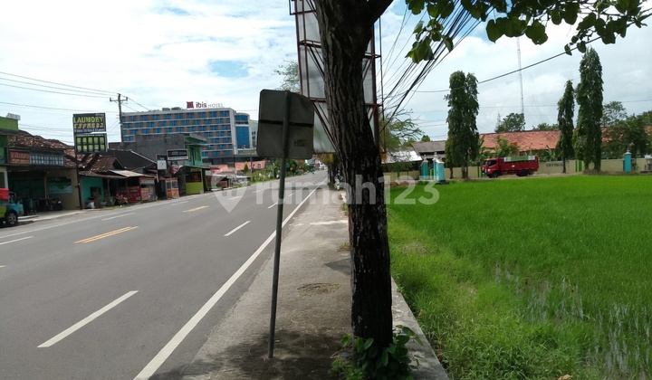 Tanah Komersial Dekat Yia - 6.750M² Jalan Nasional | Siap Hotel & Spbu Tanah Komersial Dekat Yia - 6.750M² Jalan Nasional | Siap Hotel & Spbu